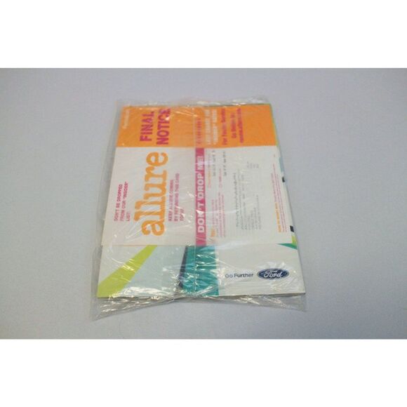 SEALED Allure December 2015 Claire Danes Magazine - Picture 4 of 4